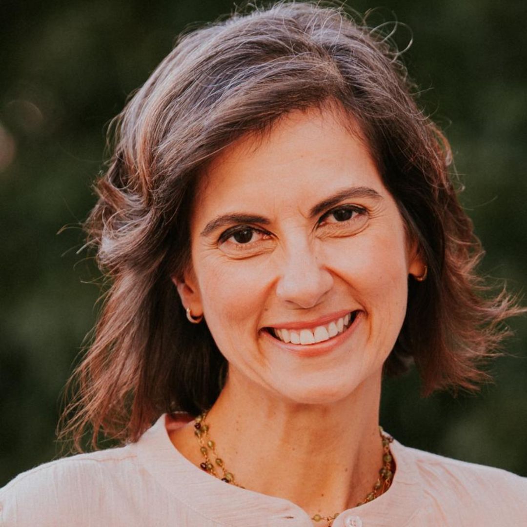 *Luciana Bueno Santos - Especialista em Psicologia Transpessoal e Desenvolvimento Humano, jornalista e diretora da Com.Fiar by Lu Bueno