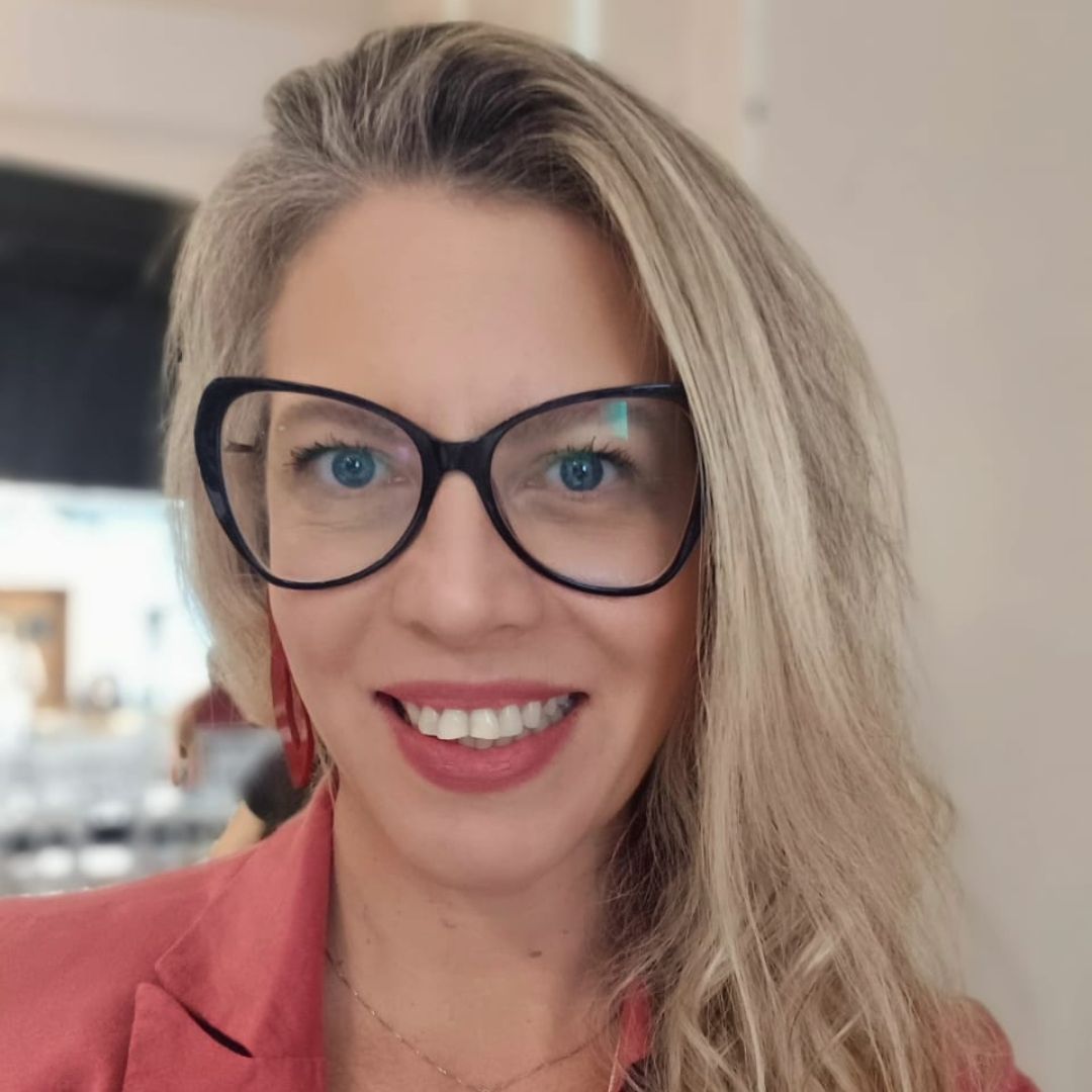 *Renata Andreoni, fundadora e presidente do Instituto ELAborar. Educadora, doutora em Comunicação, empreendedora social e ativista por justiça socioambiental e equidade de gênero